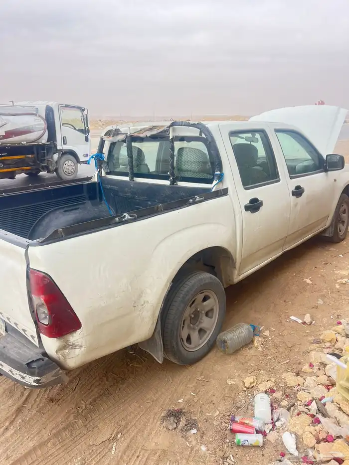 وانيت ايسوزو مديل 2009 5