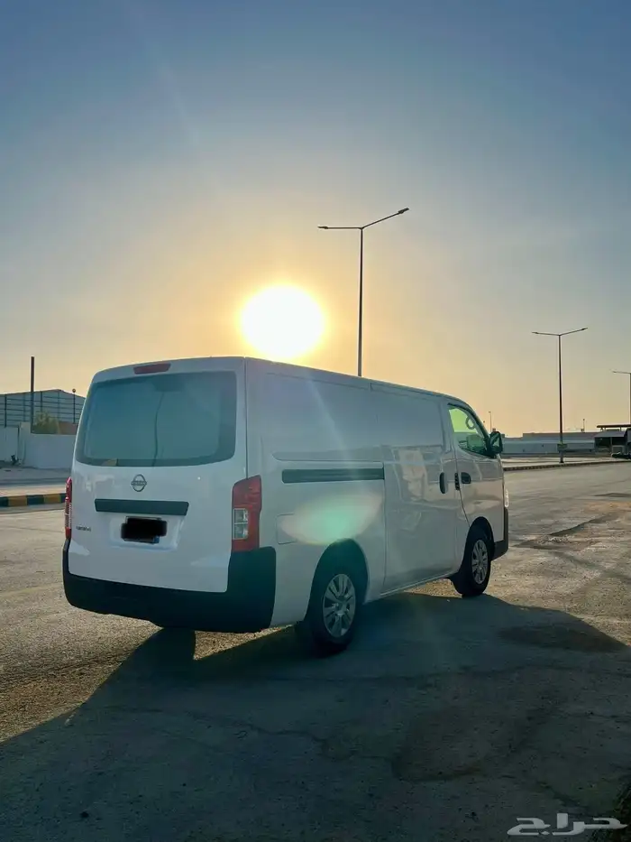 باص فان نيسان اورفان بضاعه 2023 ديزل 4