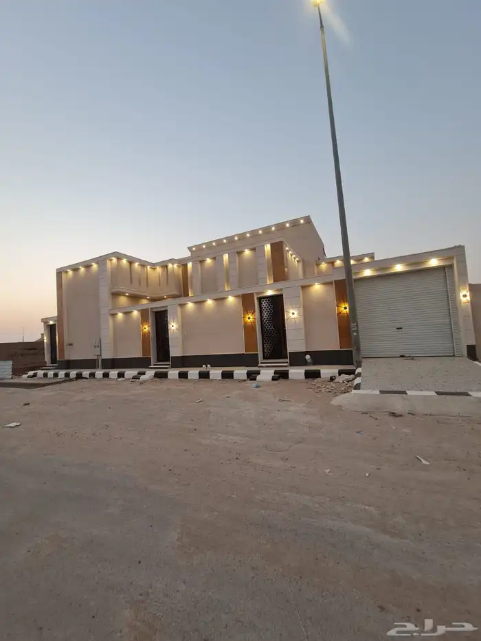 للبيع دور وشقة حي اليرموك حفرالباطن 1