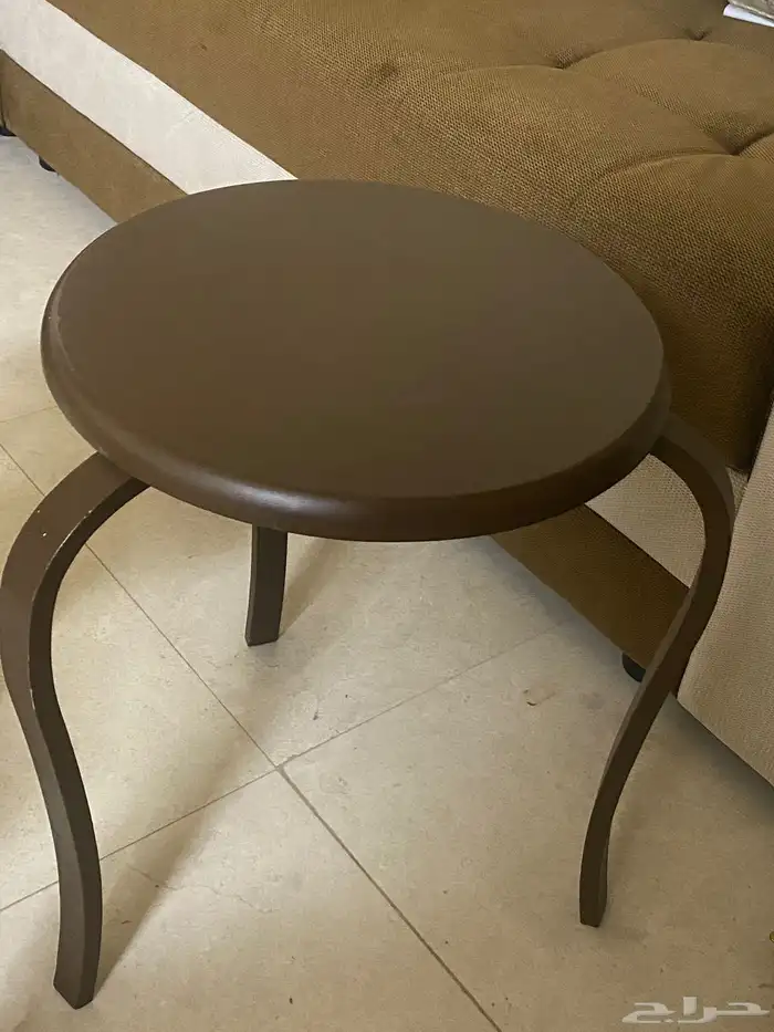 طاولات ضيافة للبيع حالتها جديدة 2