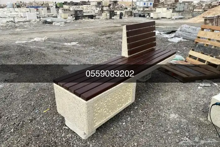 كراسي خرسانية وأحواض زهور 10