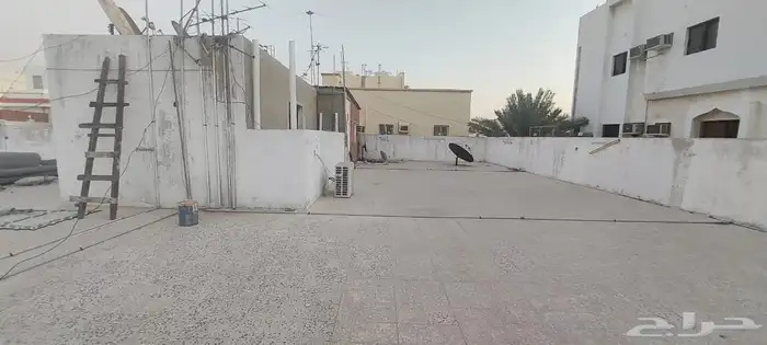 عمارة للبيع في حي الربوه 3