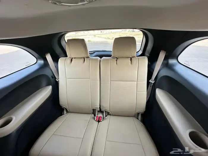 دورانجو 2015 SXT نظيف جدا و خالي من الرش دفع رباعي 26