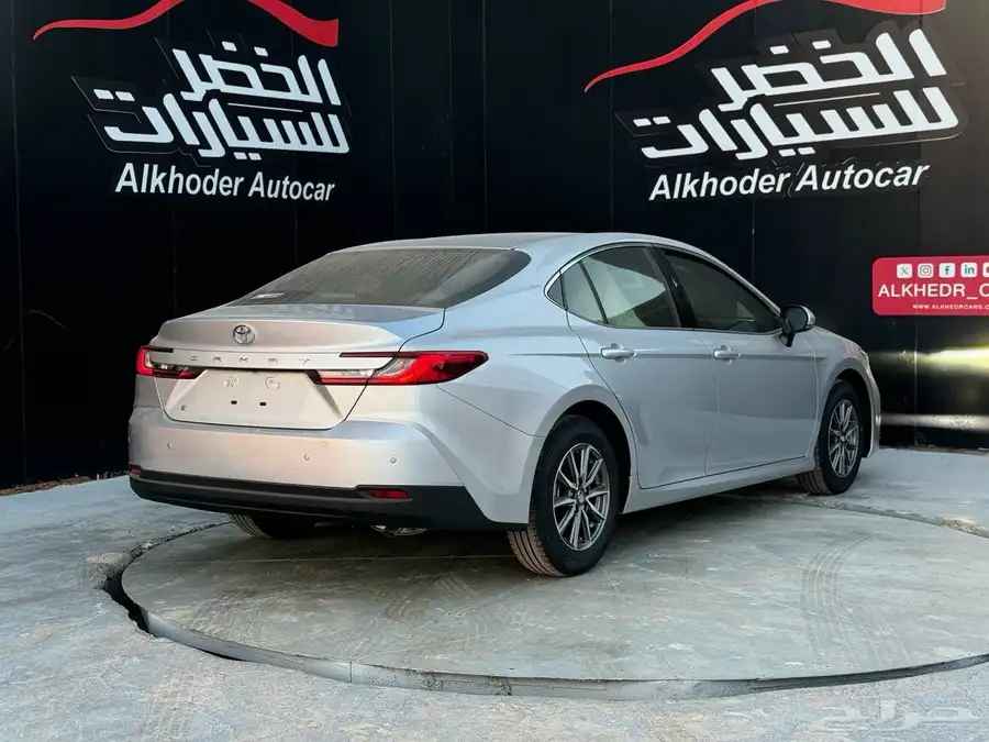 كامري E موديل 2025 9