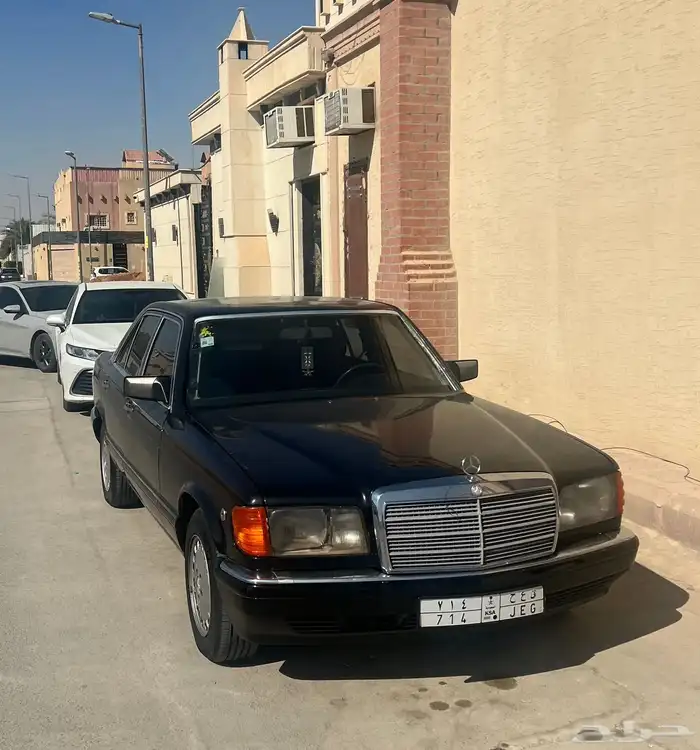 لعشاق الكلاسيك ( مرسيدس 1989 ) 1