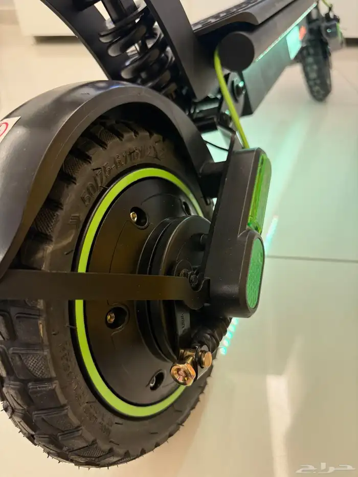 سكوتر MT650 مع هدايا 10