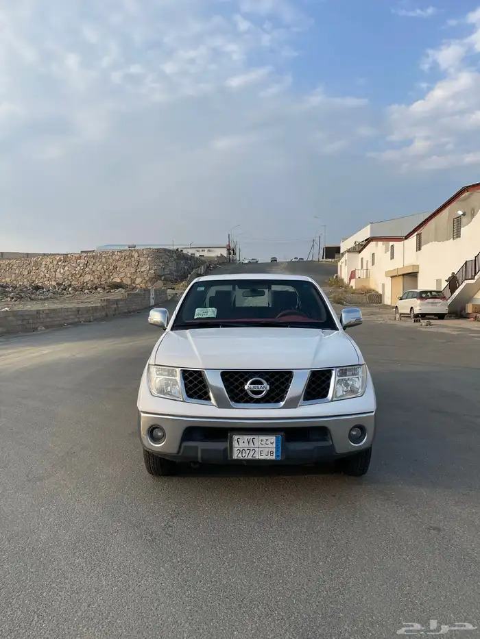 نافار 2015 قير عادي عداد قليل(تم البيع ) 1