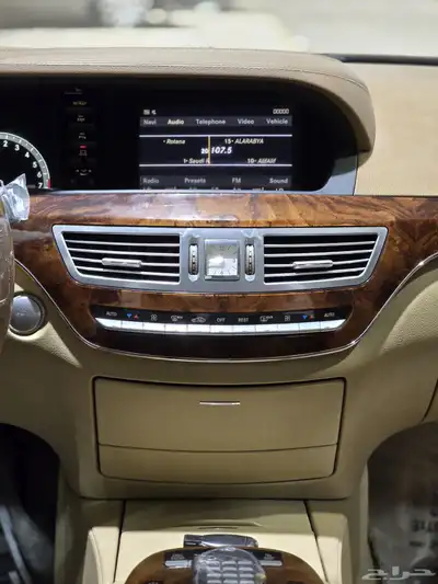 مرسيدس S350 موديل 2010 بحالة ممتازة 10