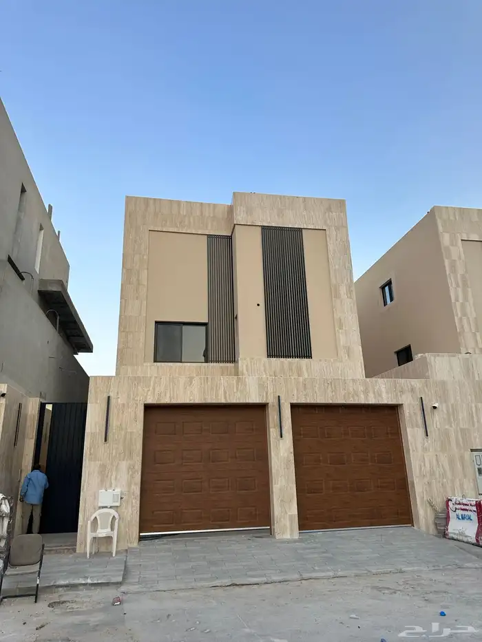 ادوار للايجار بكمباوند 1