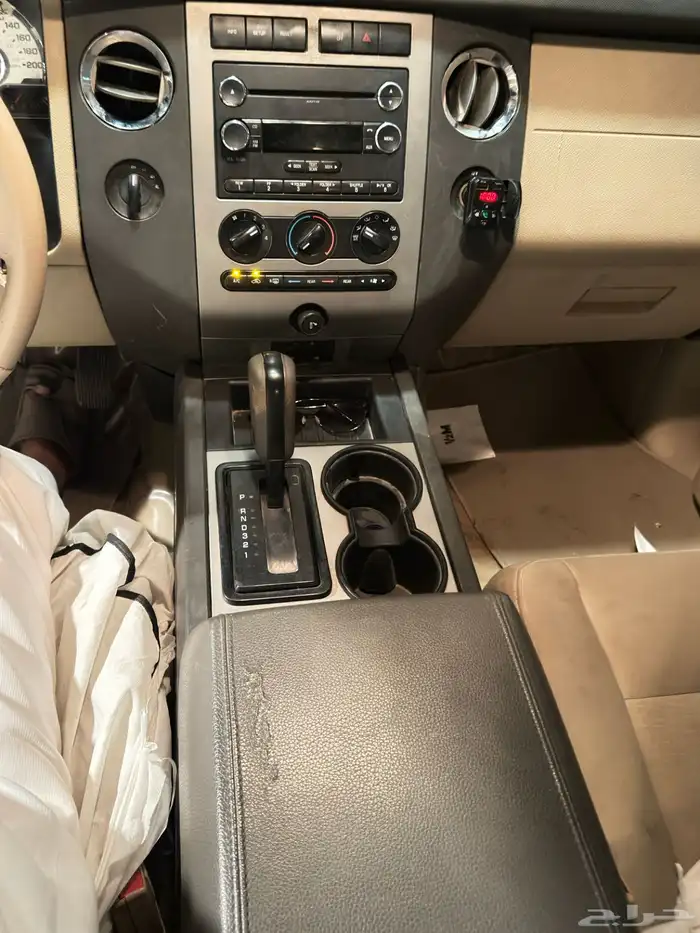 فورد اكسبدشن 2013 8