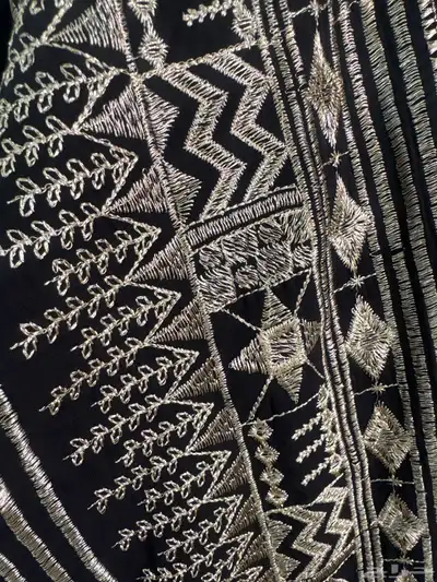 عباية جديده لم تلبس 2