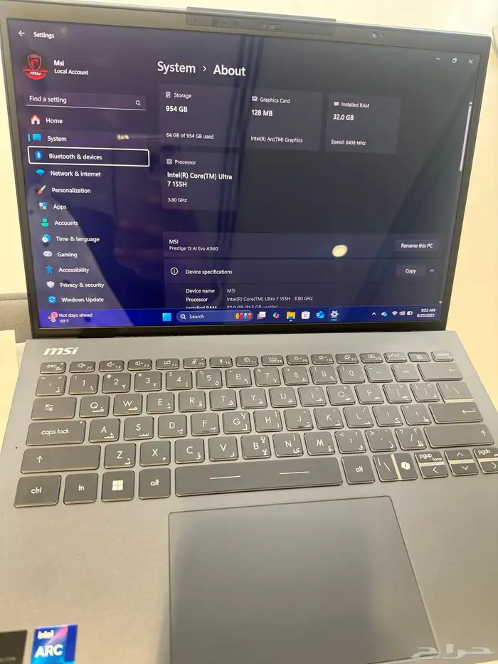 MSI prestige 13.3 AI Evo ultra 7 32GB 1TB Jarir New 5