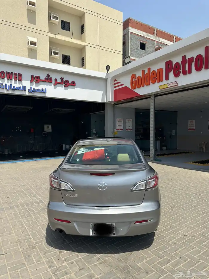 مازدا 3 فل كامل للبيع او البدل 6