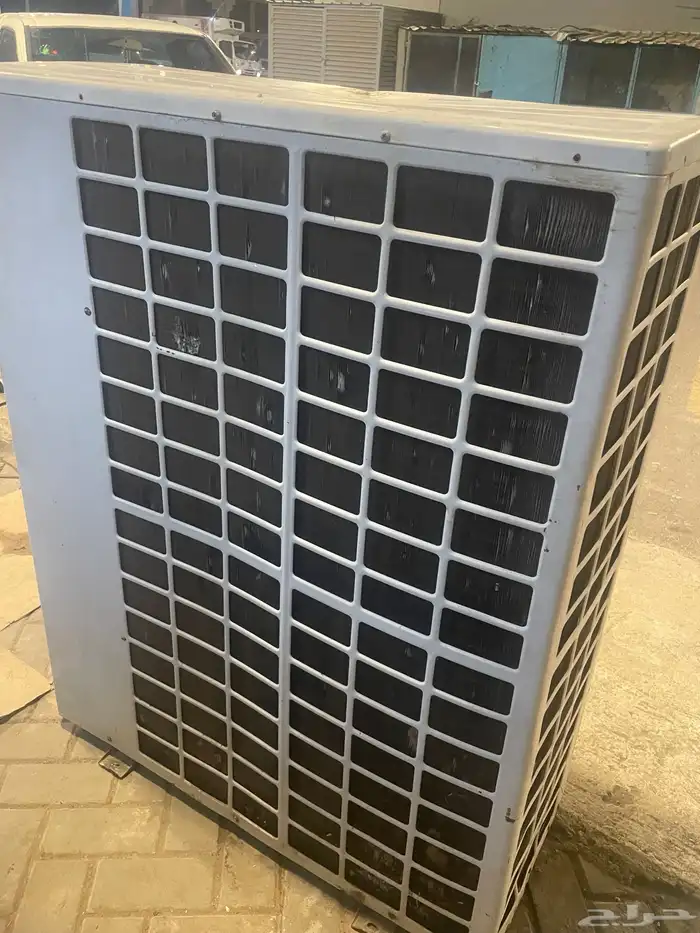 مكيف دولابي LG 55 وحده نظيف على الشرط 3