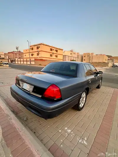 فورد كراون فكتوريا بوليسي 2010 5