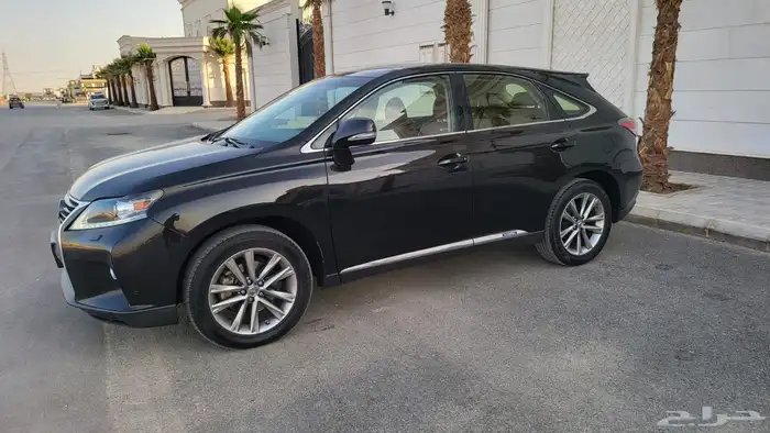 2015RX 450 H مخزن 1