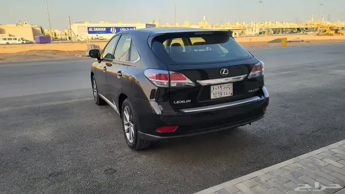 2015RX 450 H مخزن 2