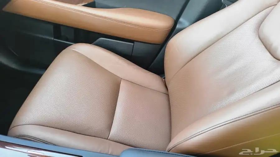 2015RX 450 H مخزن 24