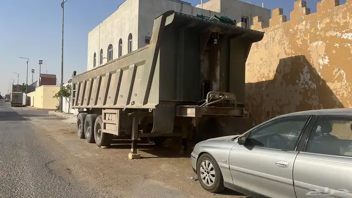 قلاب مربع 22 متر نظيف جدا ثلاث محاور 0
