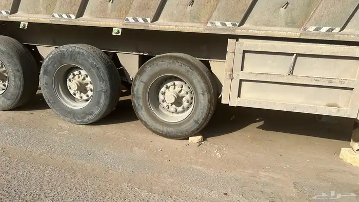قلاب مربع 22 متر نظيف جدا ثلاث محاور 1