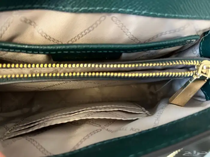 شنطة مايكل كورس نسائيه جديده 4