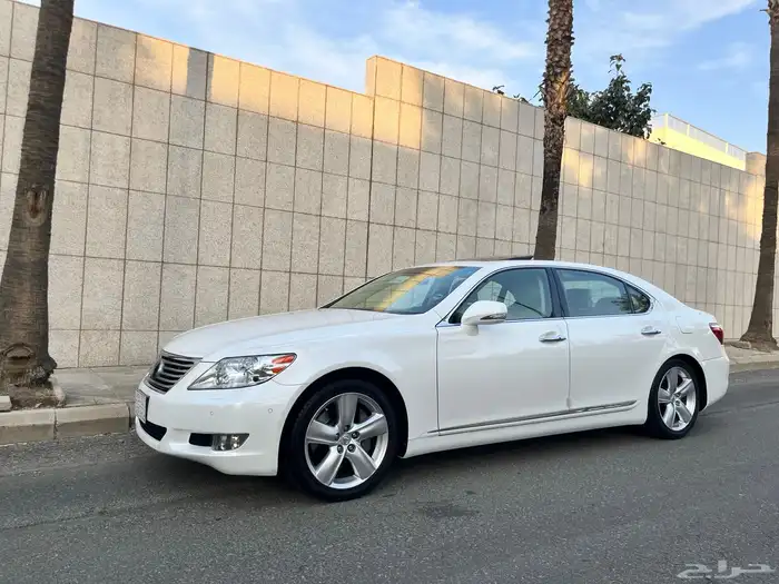 لكزس مخزن 460 L سعودي (تم البيع) 7