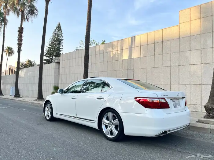 لكزس مخزن 460 L سعودي (تم البيع) 10