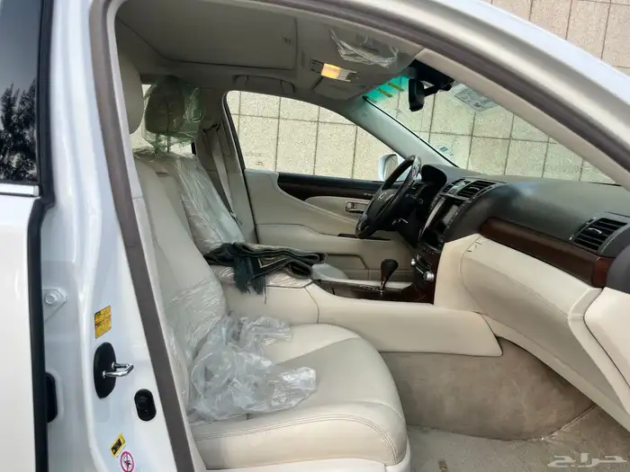 لكزس مخزن 460 L سعودي (تم البيع) 36