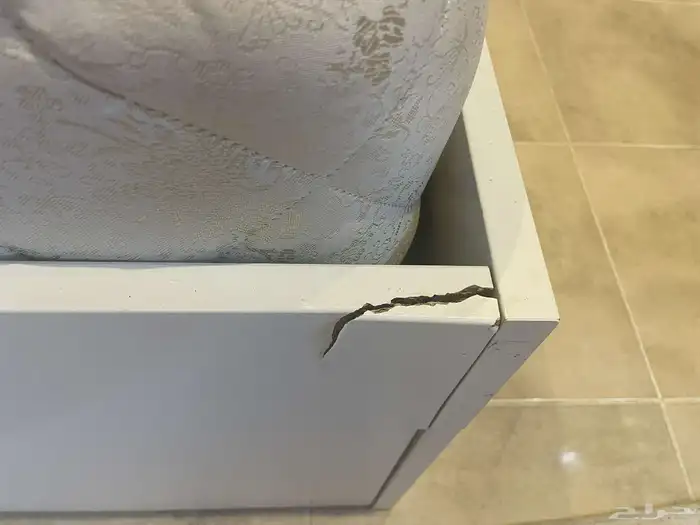 سرير ايكيا مقاس 180 200 2