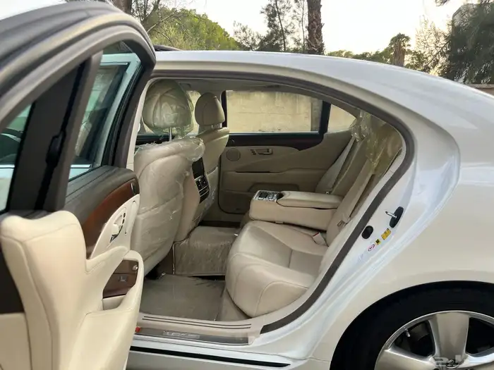 لكزس مخزن 460 L سعودي (تم البيع) 47