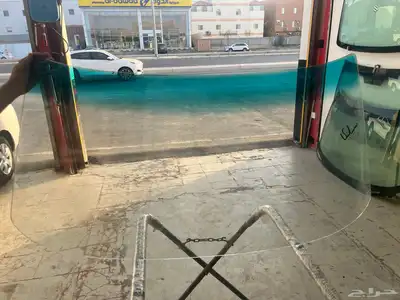 زجاج امامي تويوتا سيليكا 2