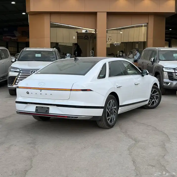 ازيرا اكسكلوسيف 2025 كاش واقساط 3