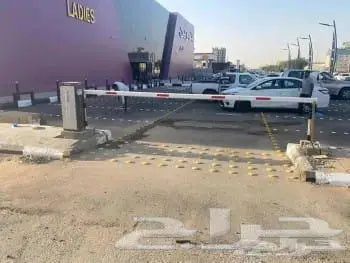 بوابه مواقف سيارات ايطالى وصينى بارير ومصد سيارات فى الرياض 4