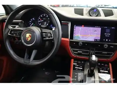 2023 Porsche Macan AWD 8