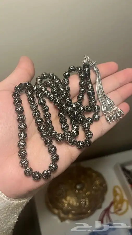يسر حجازي طبيعي بالفضة 1