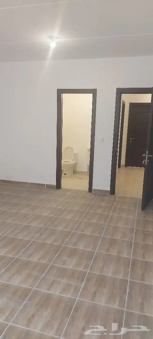 ايجار 55 الف فله حي المطار رقم الفله 1800 2