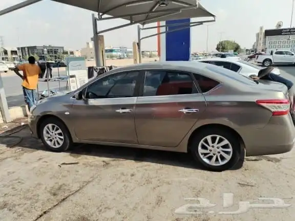 نيسان 0