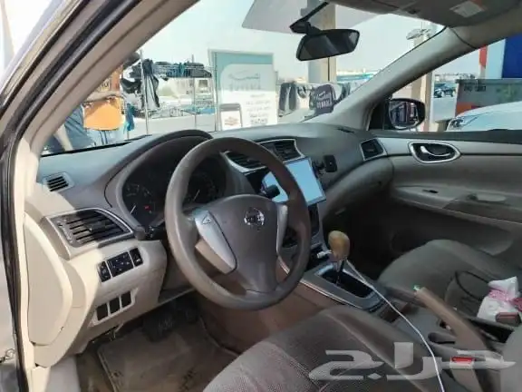 نيسان 1