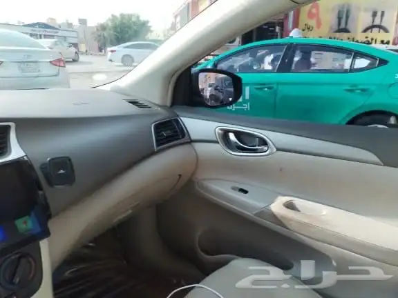 نيسان 4
