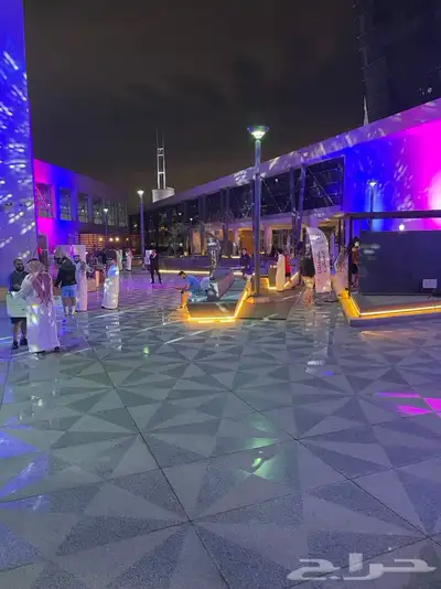 تاجير وتنظيم المعارض والمؤتمرات شاشات اضاءات صوتيات 3