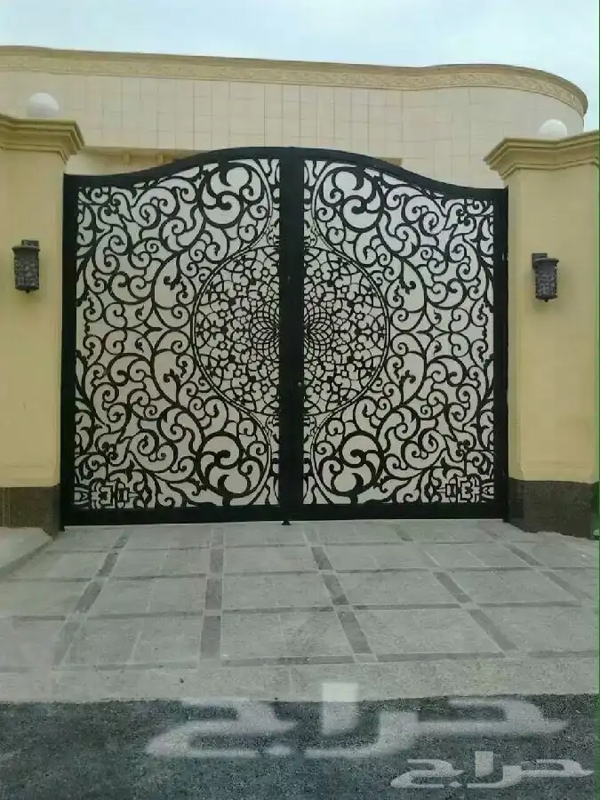قص ليزر كمية كبيرة أي مقاسات كبيرة وصغيرة 14