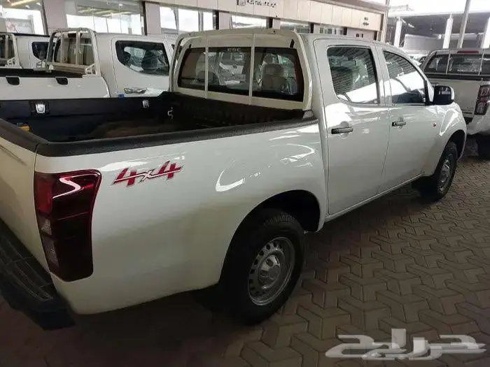 اسيزو دماكس 1.9 2025 2