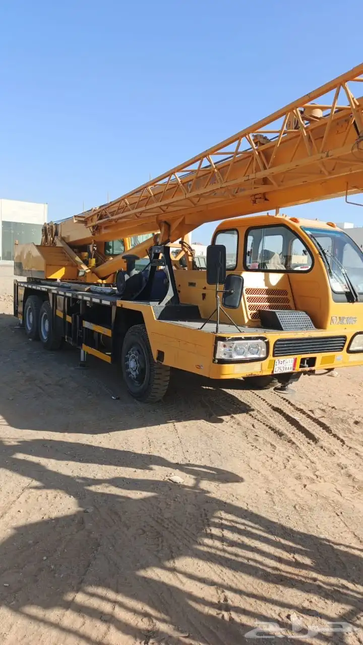 كرين 25طن XCMG موديل 2021 1