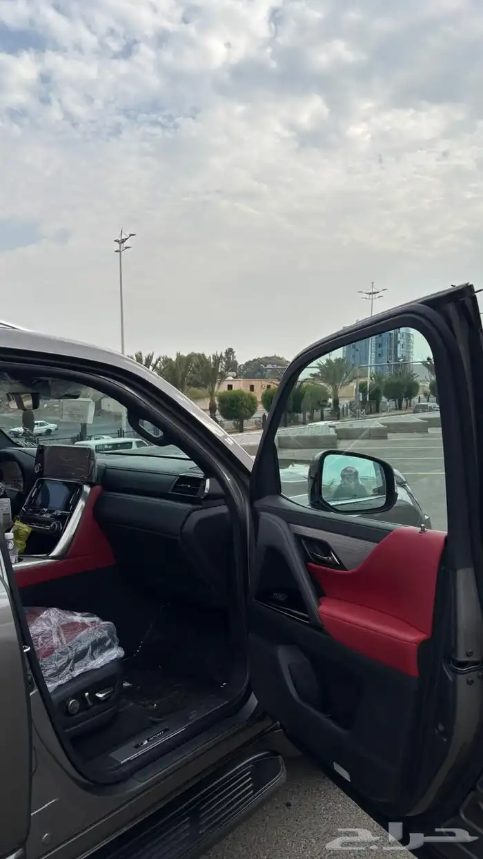 للبيع جيب لكزس 2023 اف سبورت مخزن 2