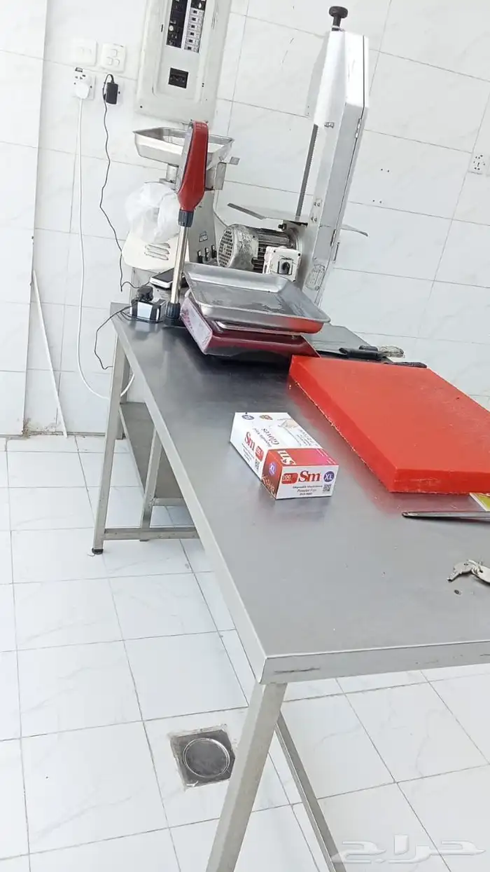 ملحمة للبيع ممتازه جدا وموقع ممتاز ومساحه ممتازه 10