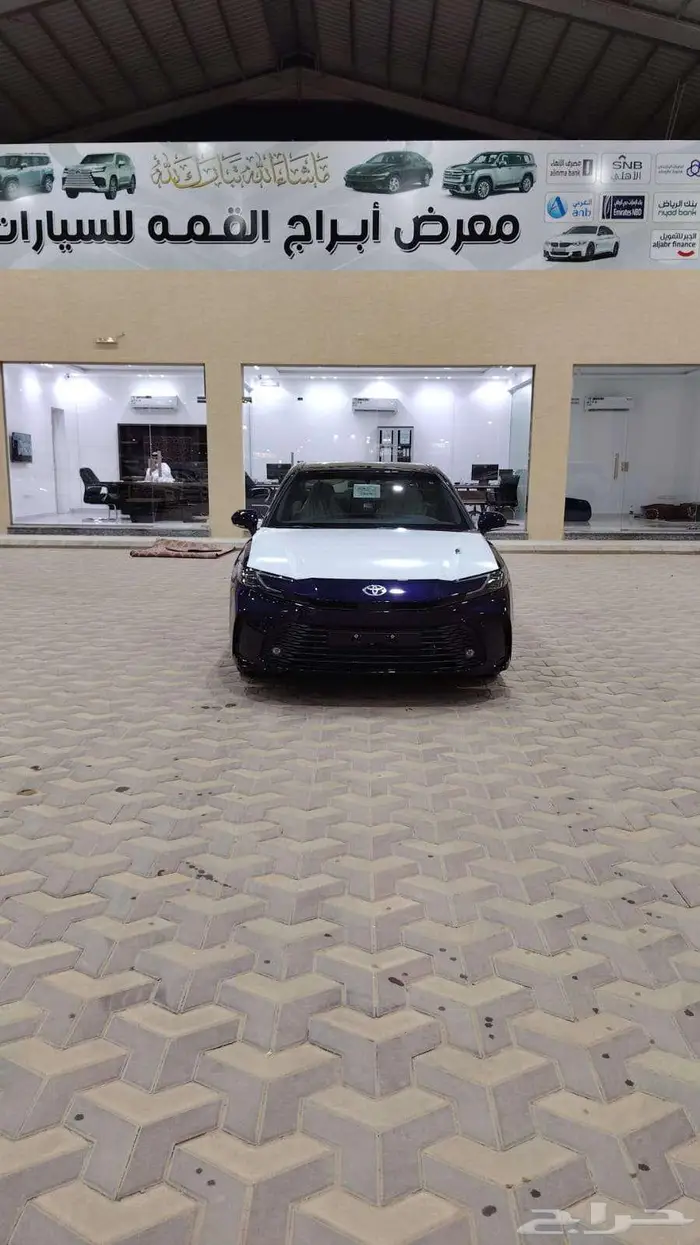 تويوتا كامري LE هايبرد 2025 1