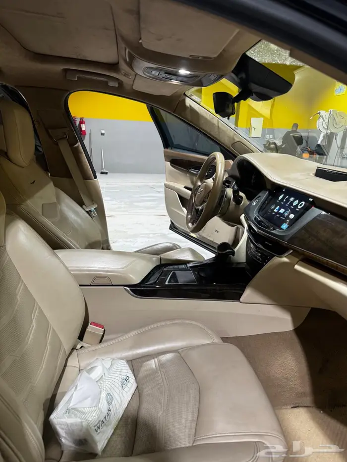 كاديلاك CT6 7