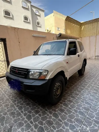 للبيع باجيرو ربع 3