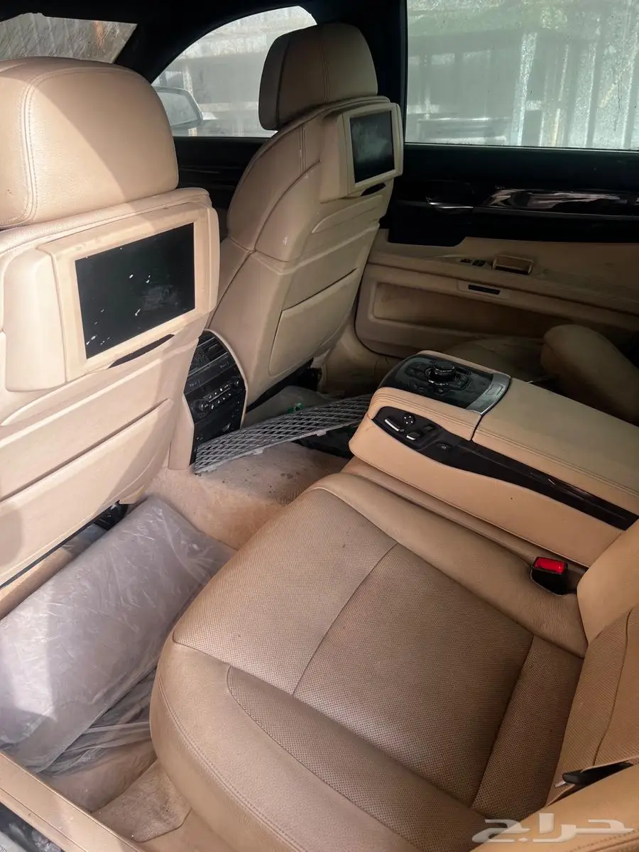 بي ام 750 قطع غيار 2009 2