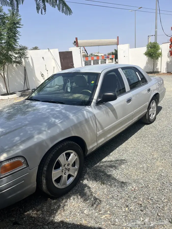 كراون فكتوريا 2011 2